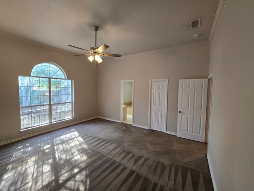 8802 Crossview Loop, Laredo, TX 78045
