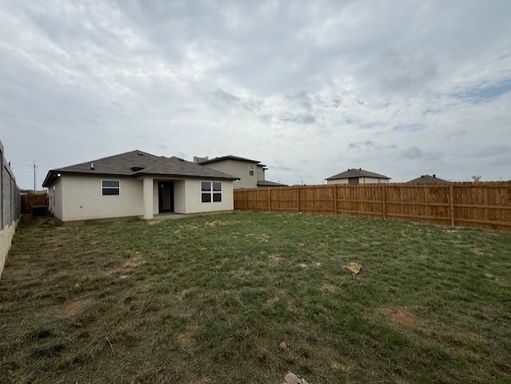 3510 Pascual De Leon Dr, Laredo, TX 78046