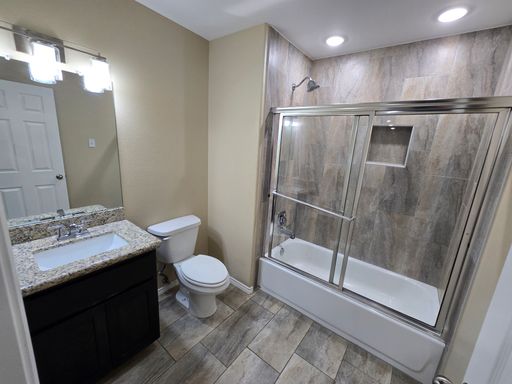 5821 Doctorado Dr, Laredo, TX 78046