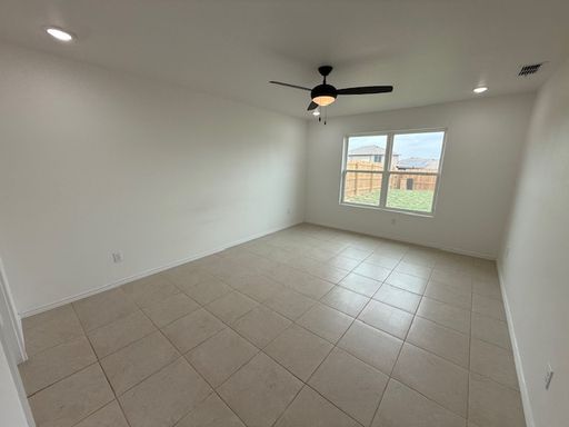 3510 Pascual De Leon Dr, Laredo, TX 78046