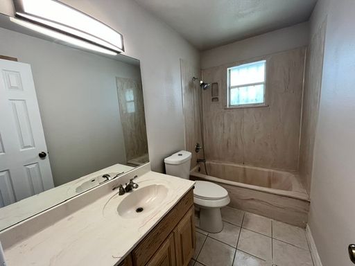 8802 Crossview Loop, Laredo, TX 78045