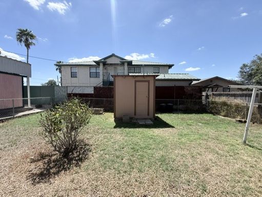 1817 E. Lyon St., Laredo, TX 78043
