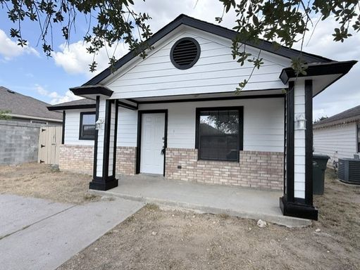 4515 Elizabeth, Laredo, TX 78046