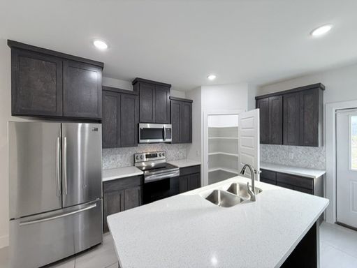 9975 Grotto Drive, Laredo, TX 78045