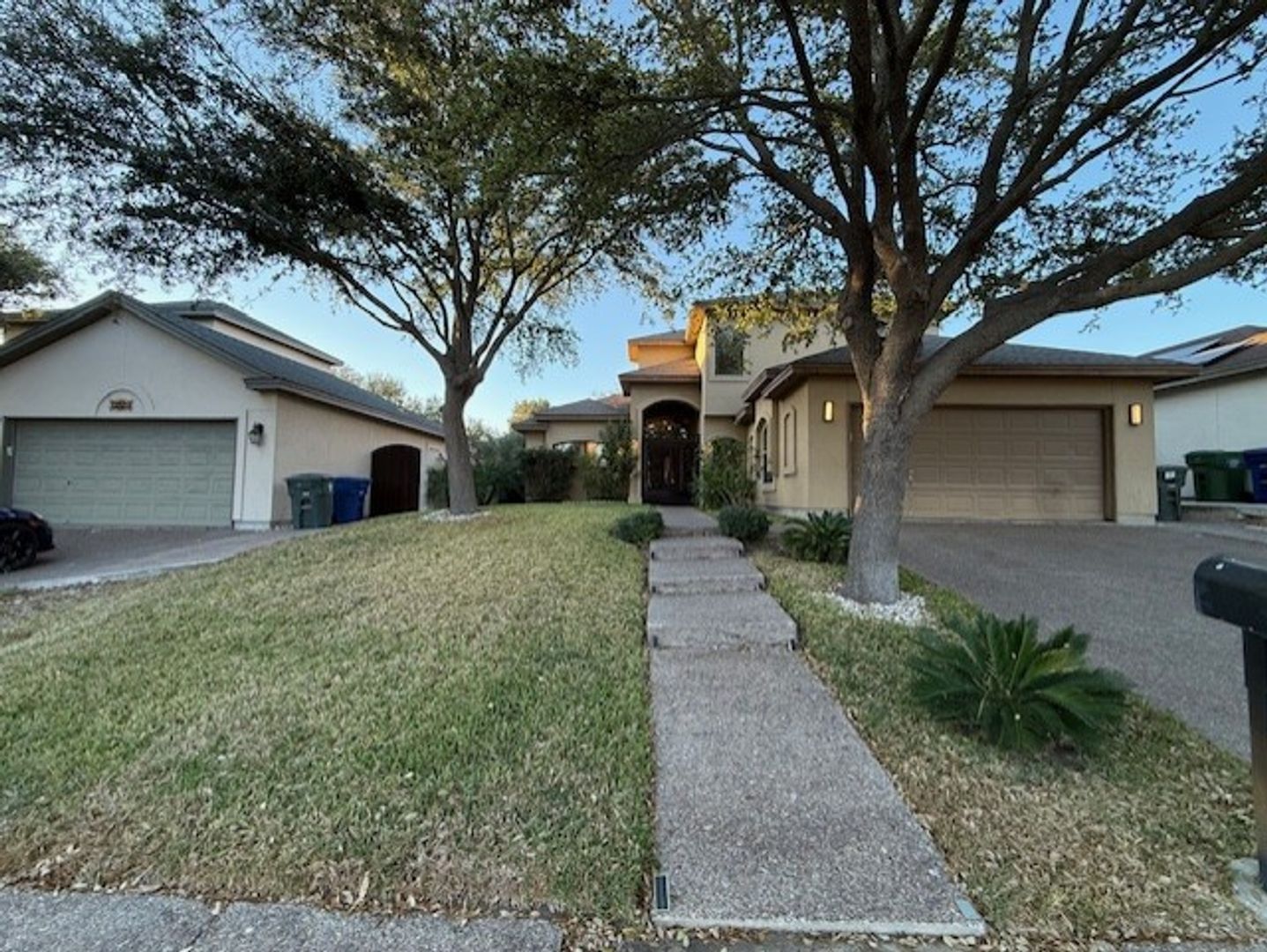 Laredo House: 2912 Sundance Loop
