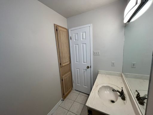 8802 Crossview Loop, Laredo, TX 78045