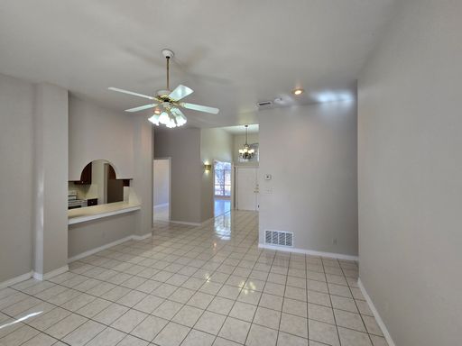 8802 Crossview Loop, Laredo, TX 78045
