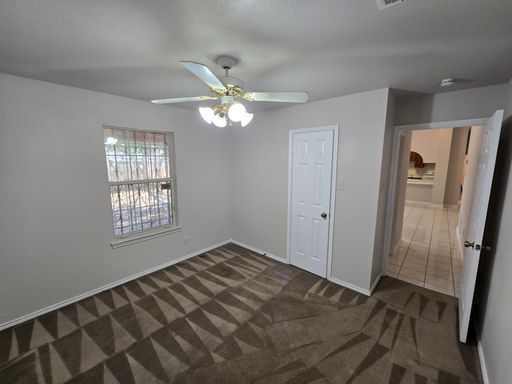 8802 Crossview Loop, Laredo, TX 78045