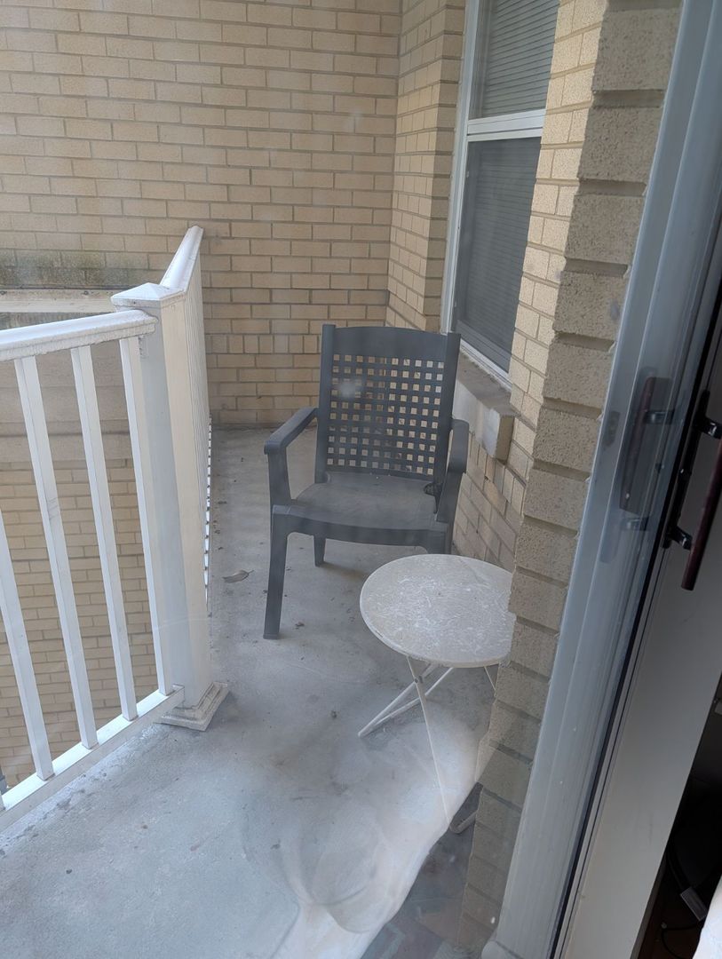 Washington House: 1111 11th St NW