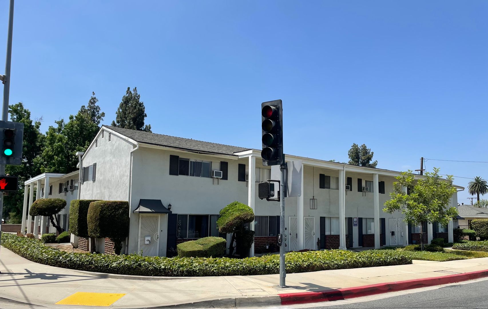 Covina Apartment: 474 E Cypress St.
