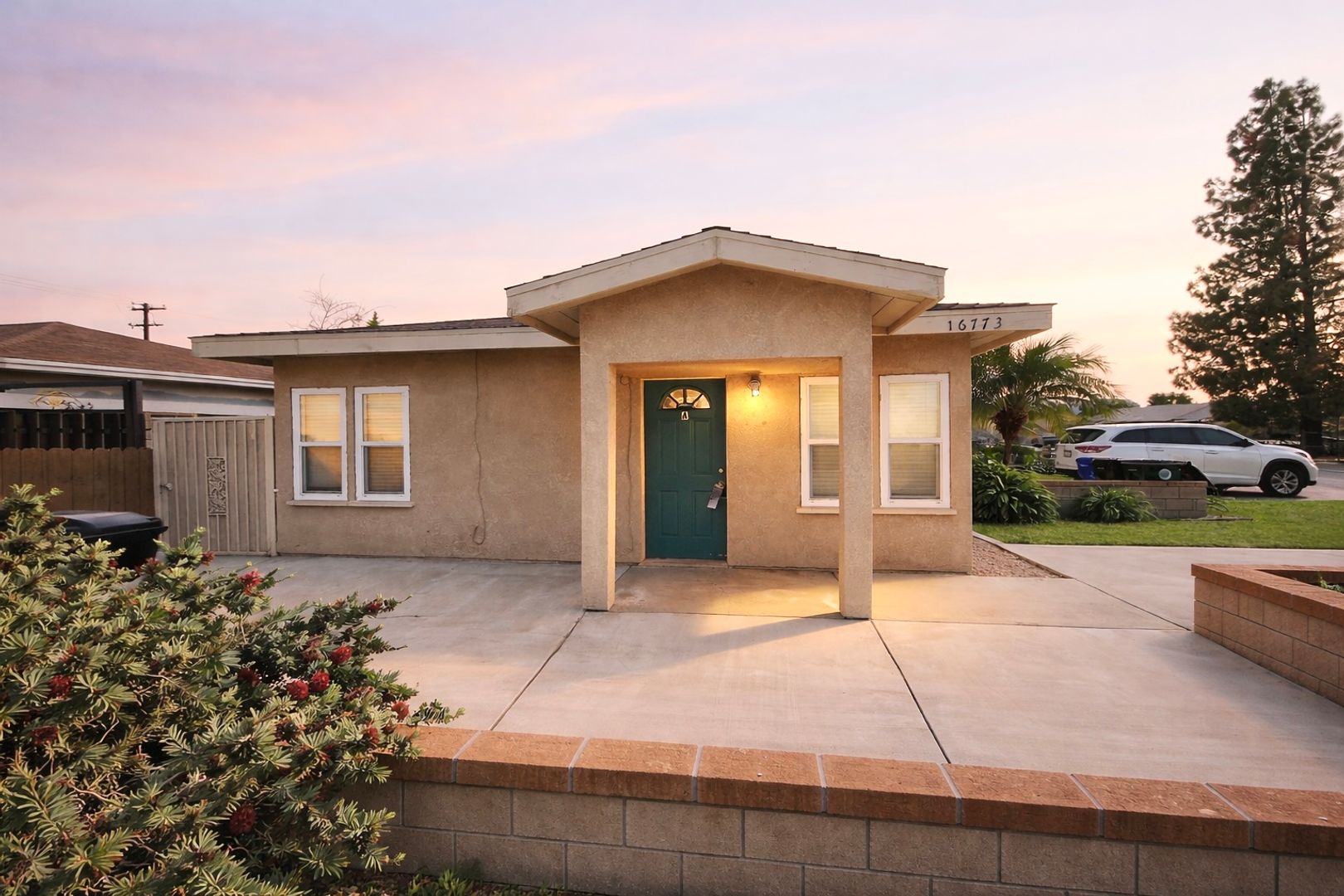 Fontana Apartment: 16773 Randall Ave