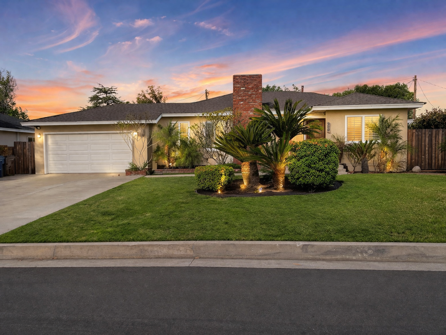 Glendora House: 249 S Worthy Dr