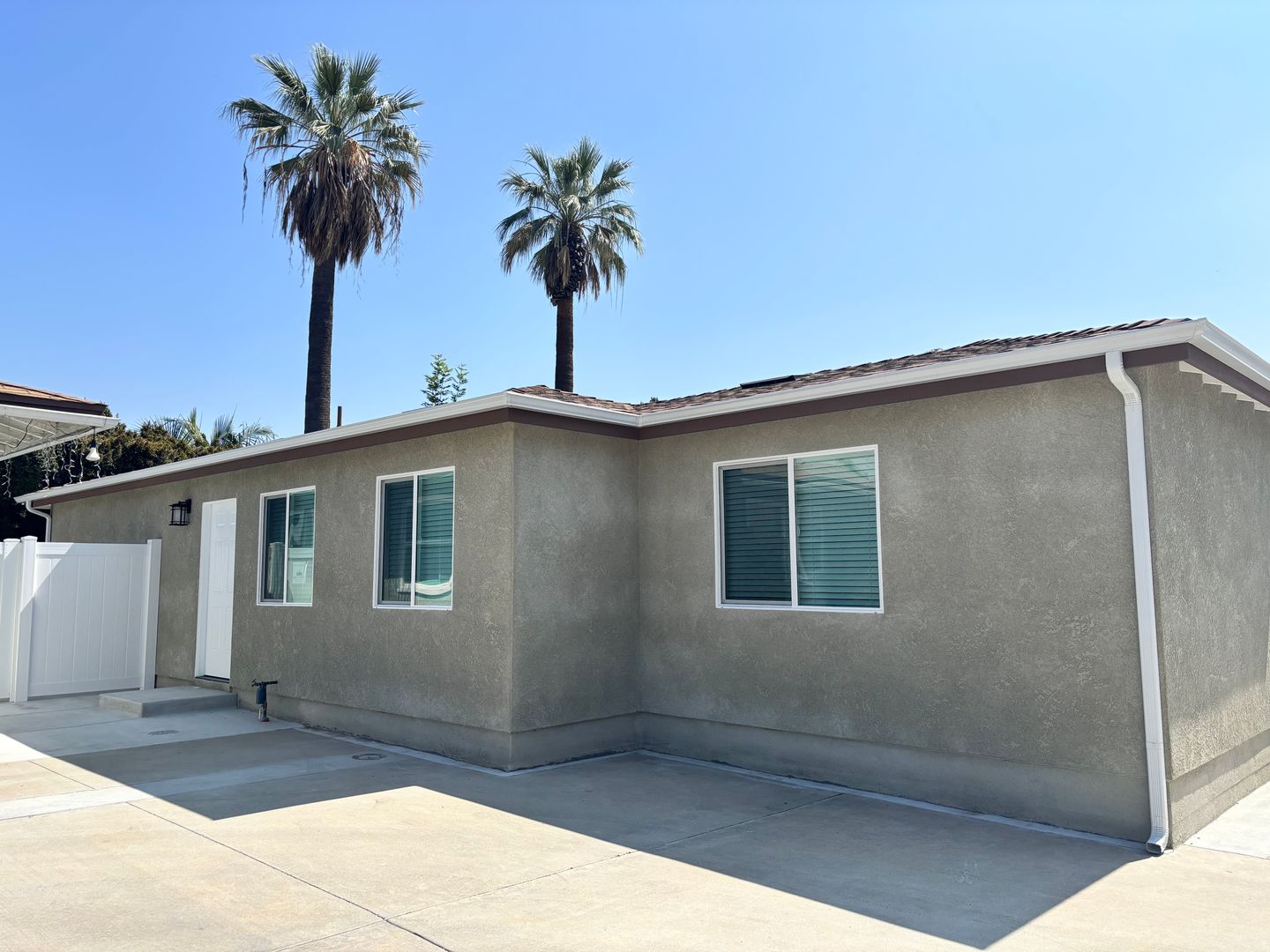 Glendora Apartment: 520 W, Route 66