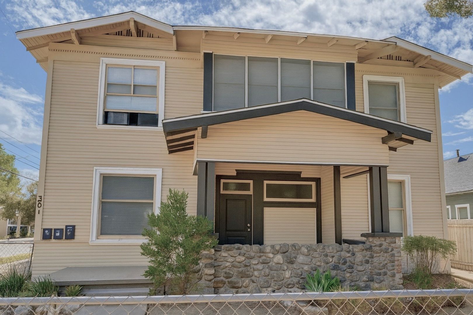 Ontario House: 301 W C Street