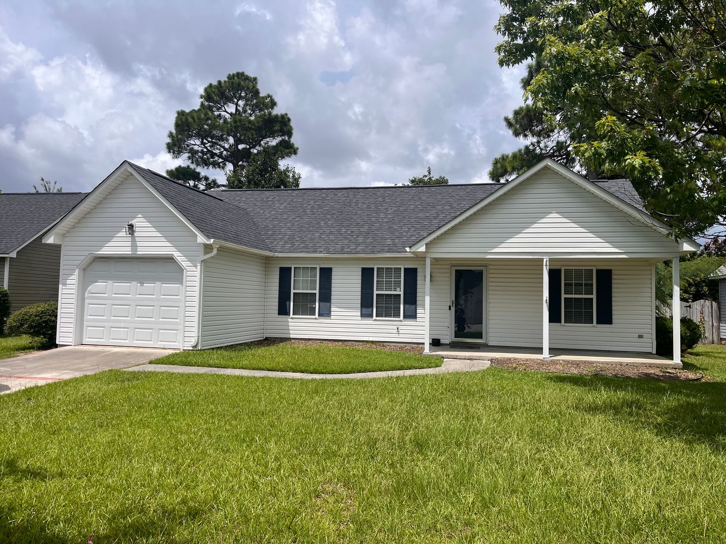 Wilmington House: 821 Plainfield Ct