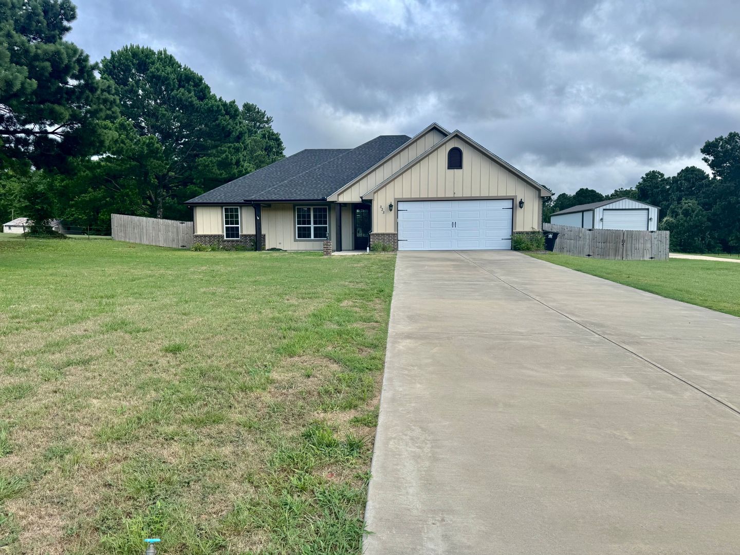 Bullard House: 323 Eastdale Lane