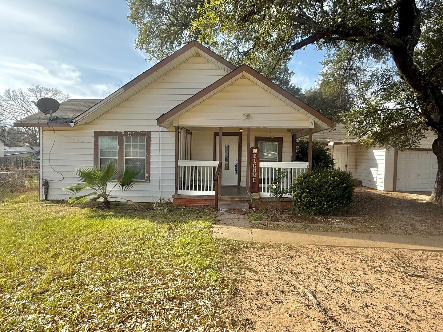 Tyler House: 1201 S. Tipton Ave