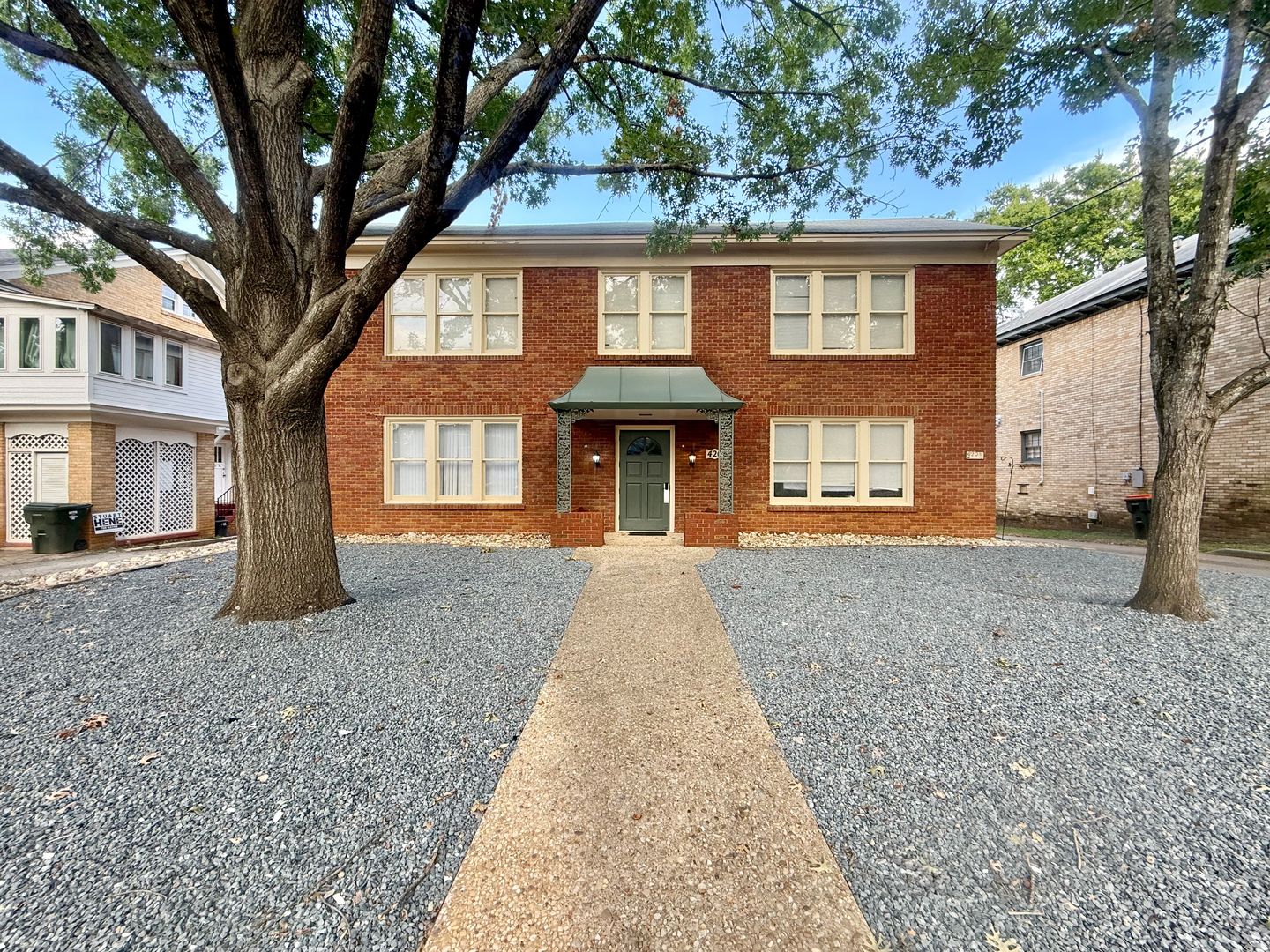 Tyler Apartment: 420 S Chilton