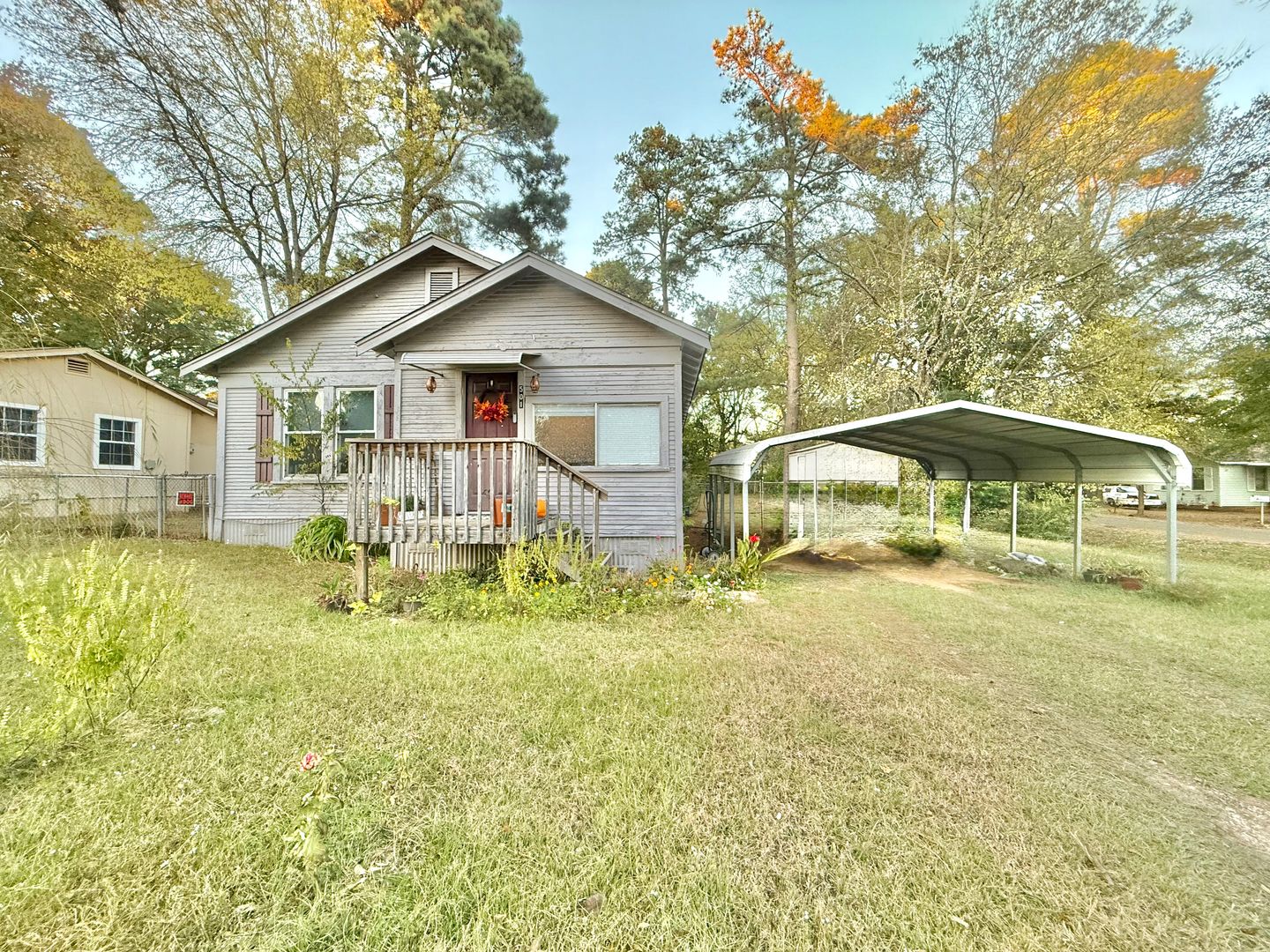 Longview House: 501 Rockdale St