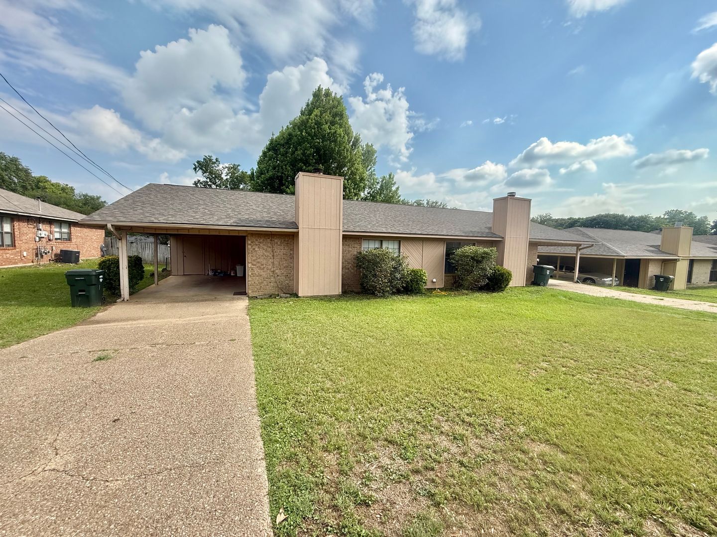 Tyler House: 1629 Susan Dr