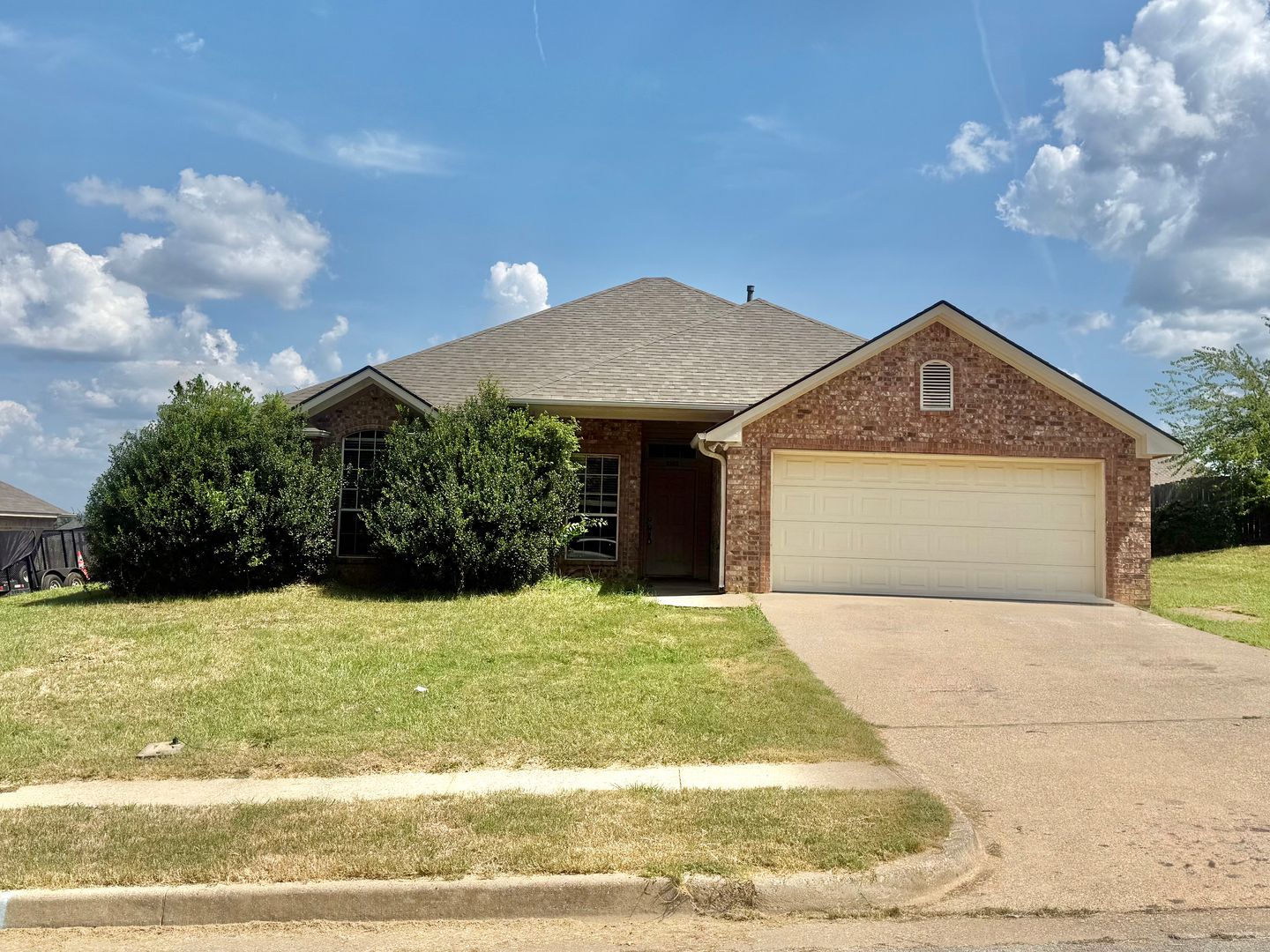 Tyler House: 8340 Stonebridge Way