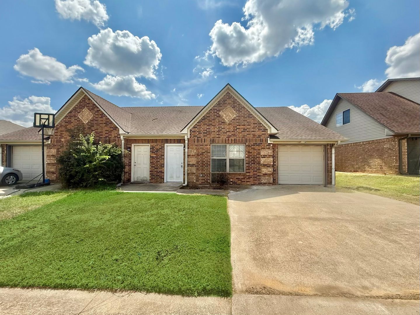 Tyler House: 339 Princess Place