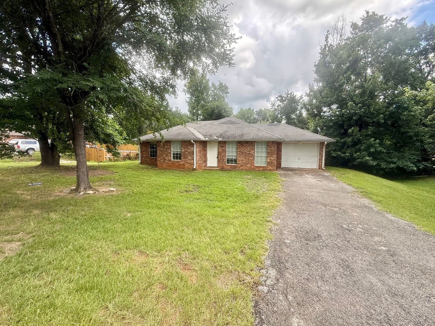 Tyler House: 10473 Westridge Street