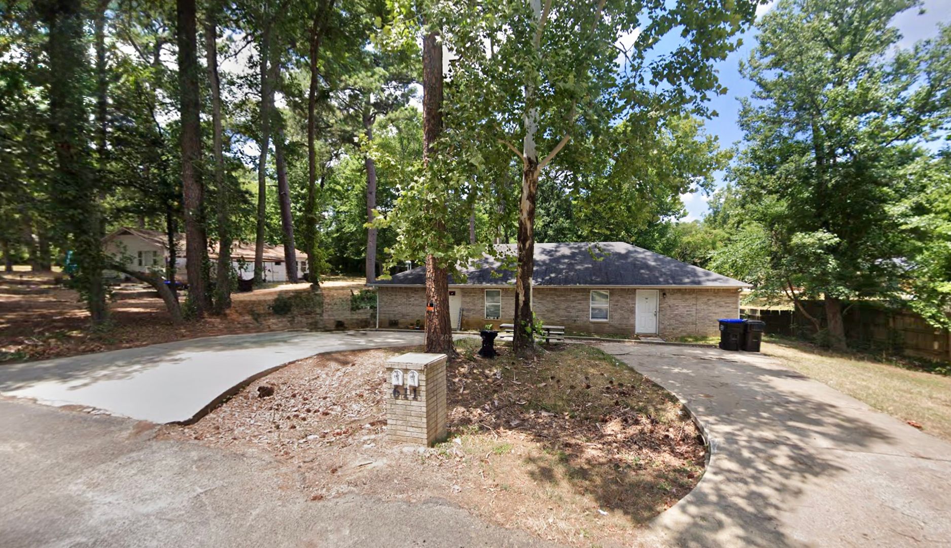 Longview House: 611 Timberline Dr #100