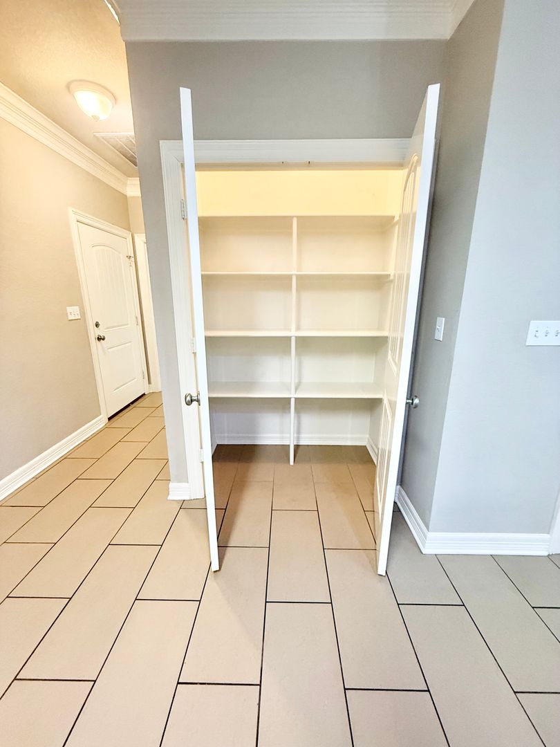 Luxury 3-bed, 2.5-bath 8 of 8