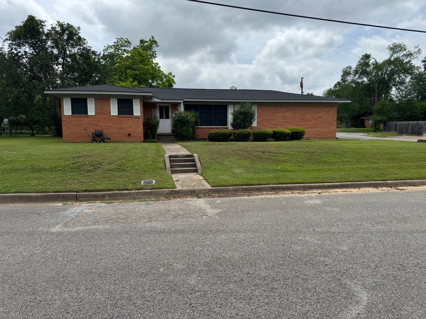 Tyler House: 3011 Brentwood - B