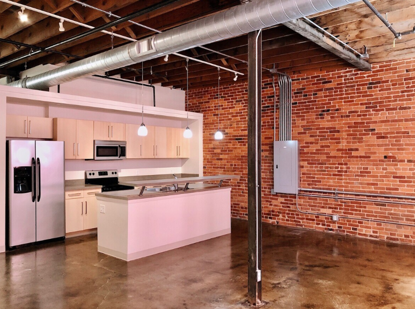 Lincoln Apartment: 1230 P Street