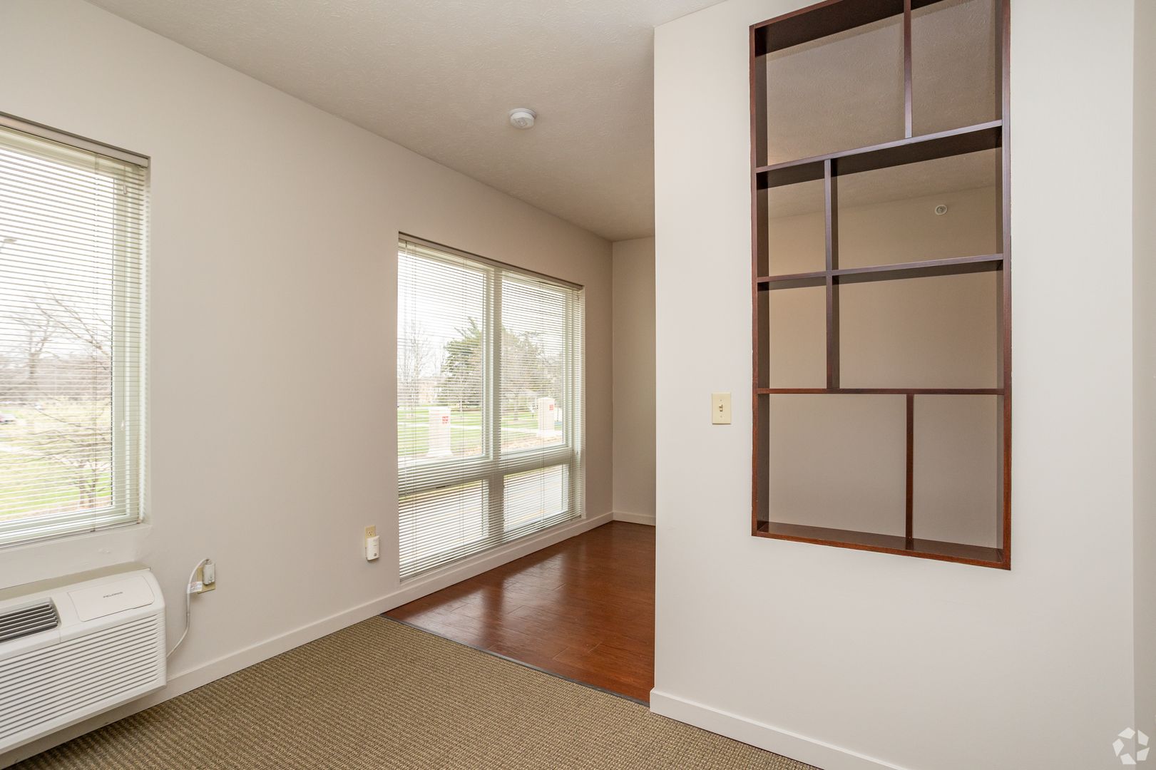 Lincoln Apartment: 3535 Holdrege St.