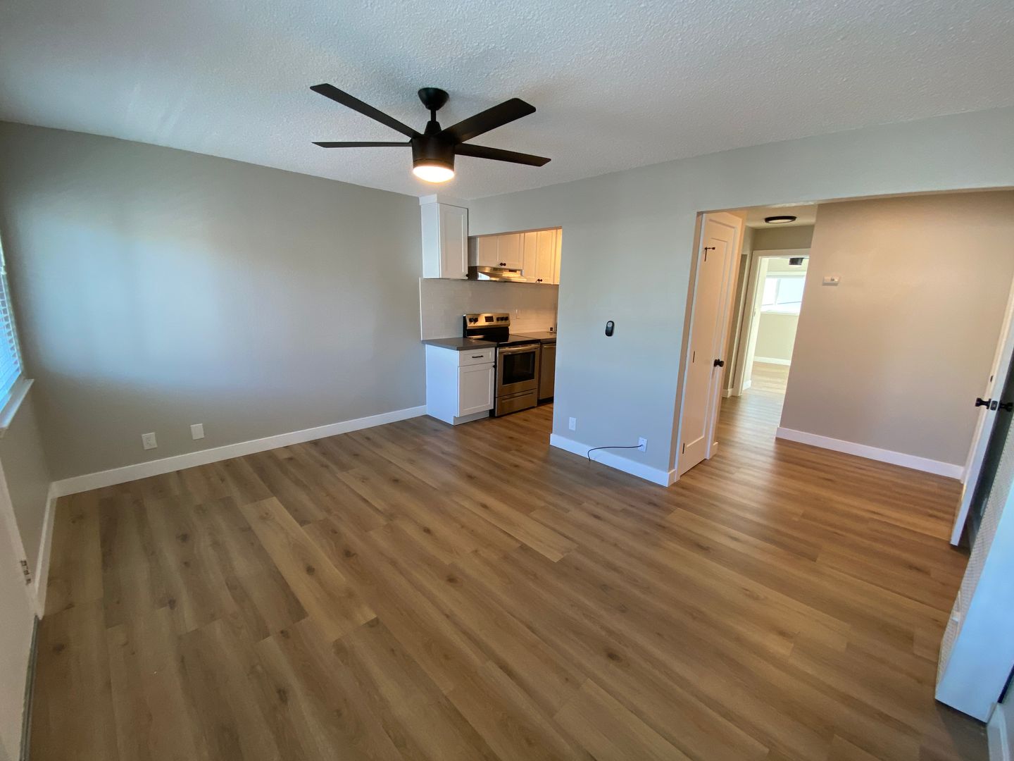 Hayward Apartment: 23972, 23974, 23976 2nd St