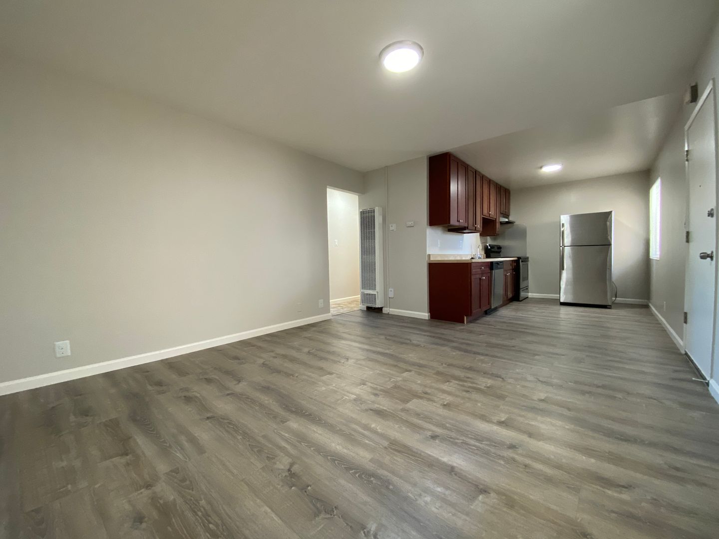 Oakland Apartment: 1934 9th Avenue