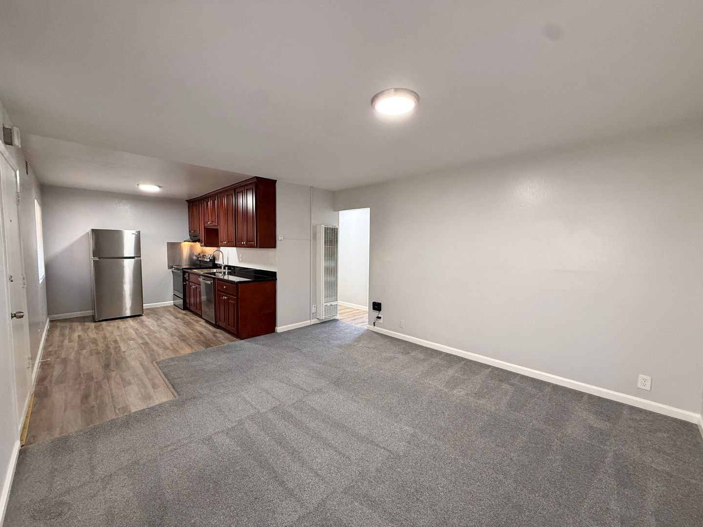 Oakland Apartment: 1934 9th Avenue