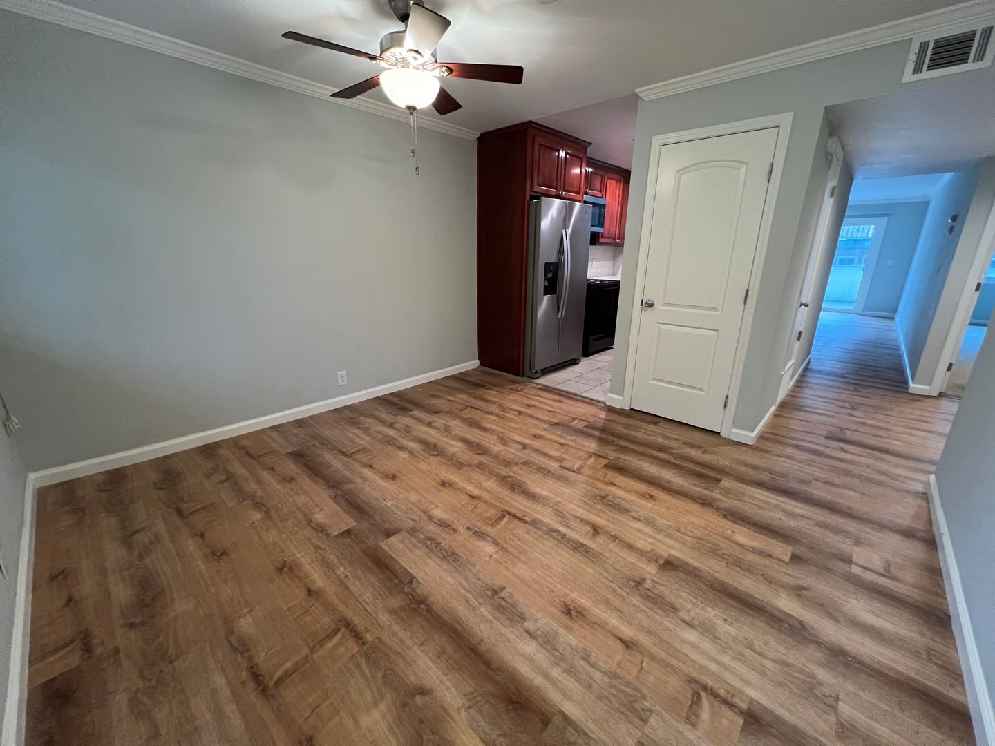 San Bruno Apartment: 2081 Whitman Way