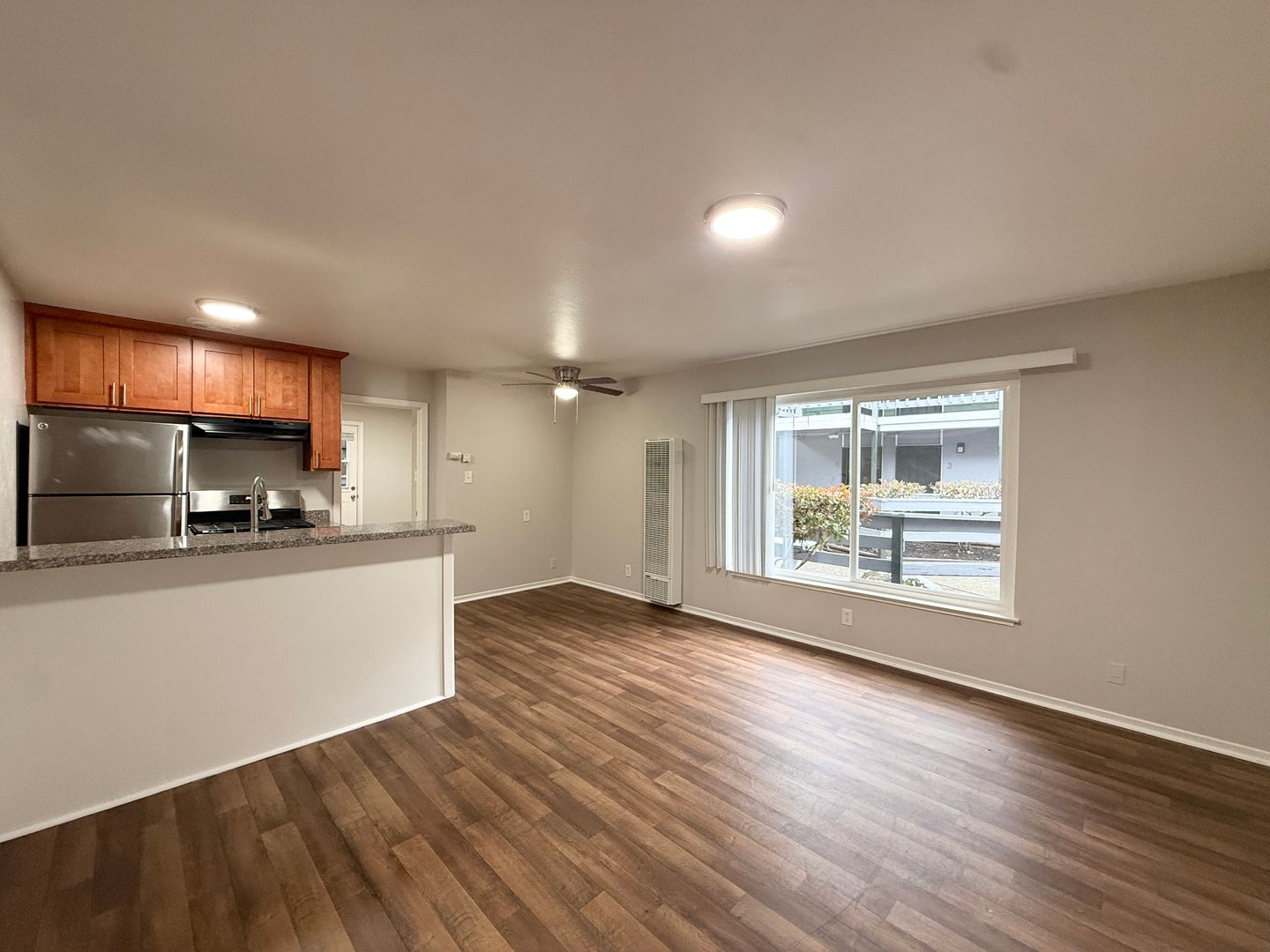 Oakland Apartment: 2522 35th Avenue