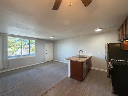 Remodeled, Bright 1bd - Great Location w/Parking Available - Showing Now! – photo 1