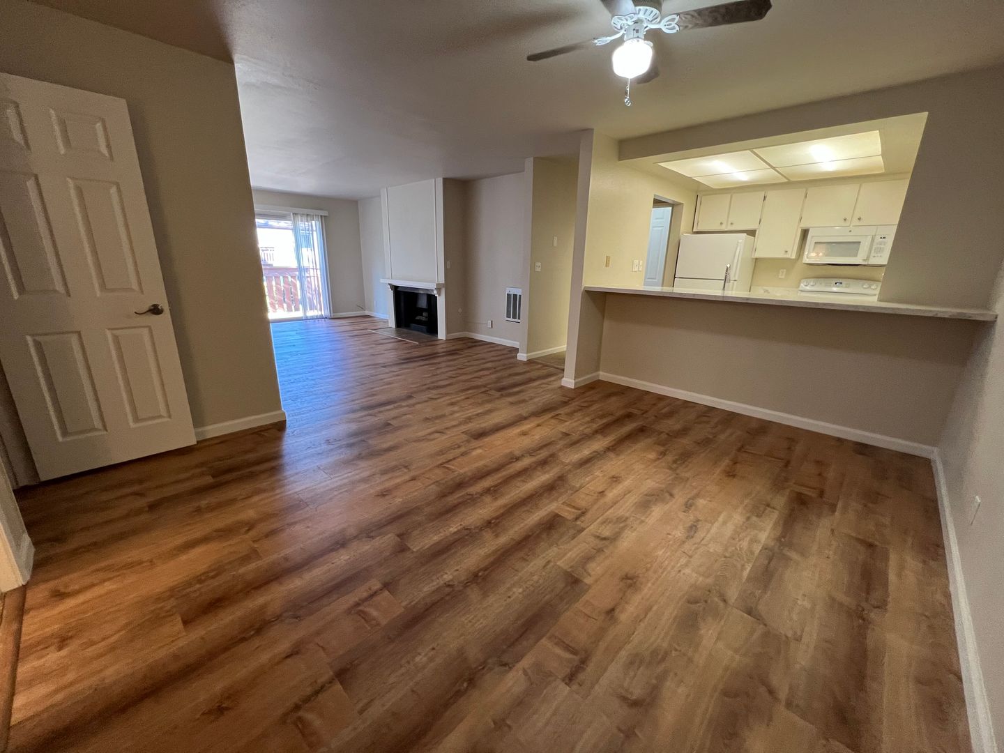 Castro Valley Apartment: 22120 Center St