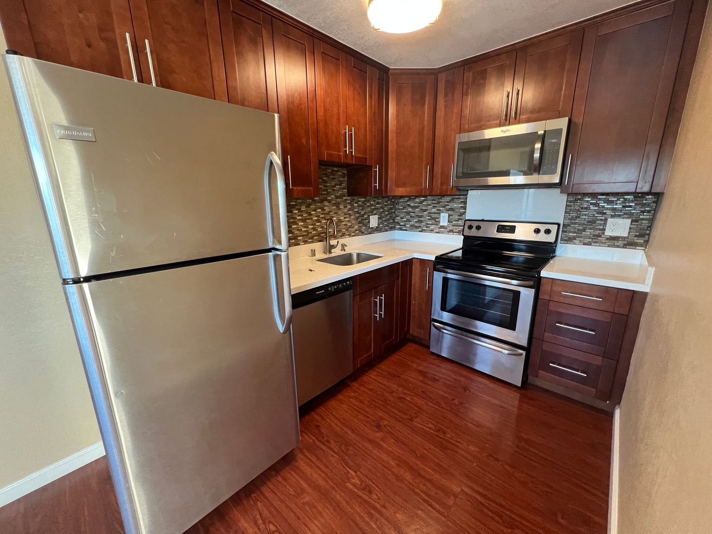 Belmont Apartment: 1100 & 1114 Village Dr