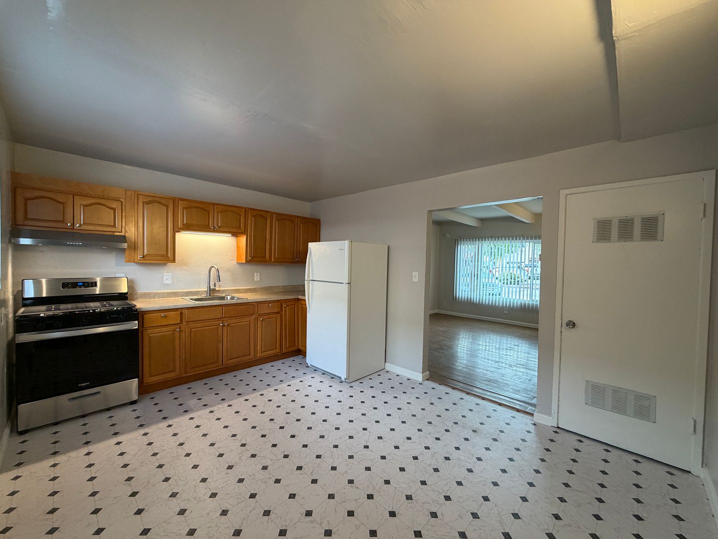 Hayward Apartment: 22189-22211 S Garden Ave