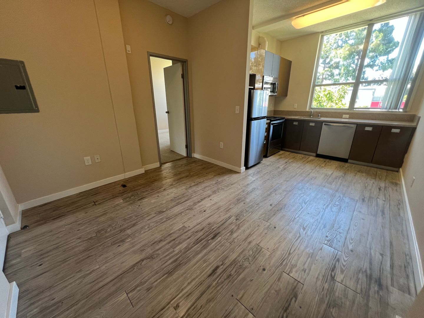 Hayward Apartment: 25400 Carlos Bee Blvd