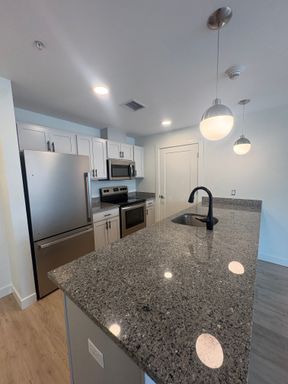 86 Hanger Rd - Apartment 203 – photo 1