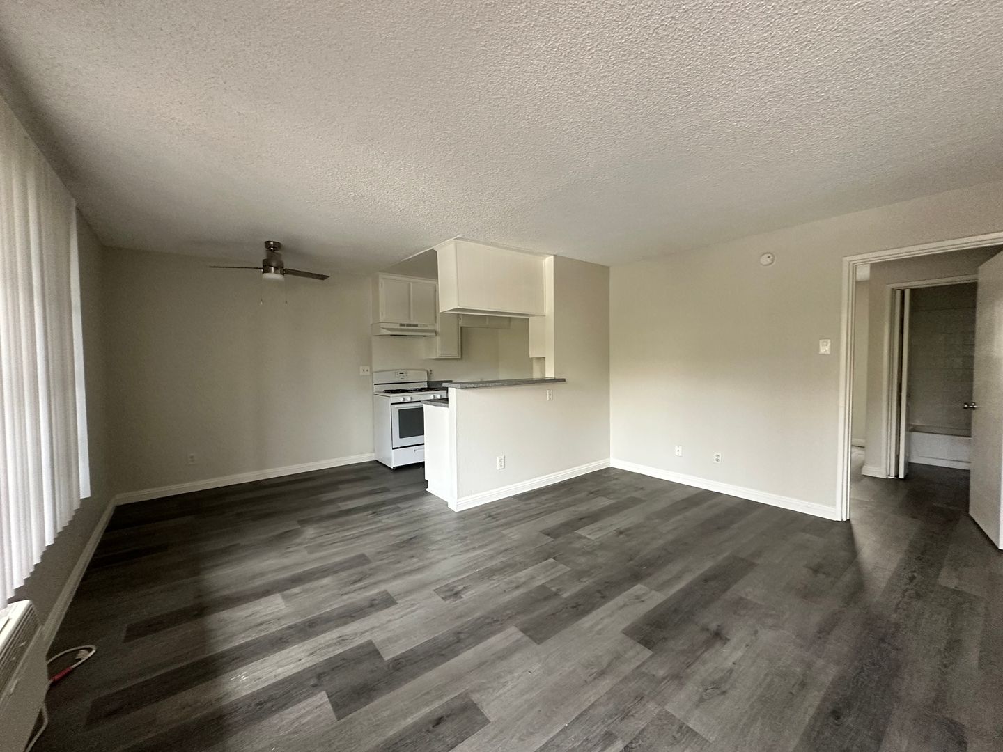 Northridge Apartment: 17816 Lassen St