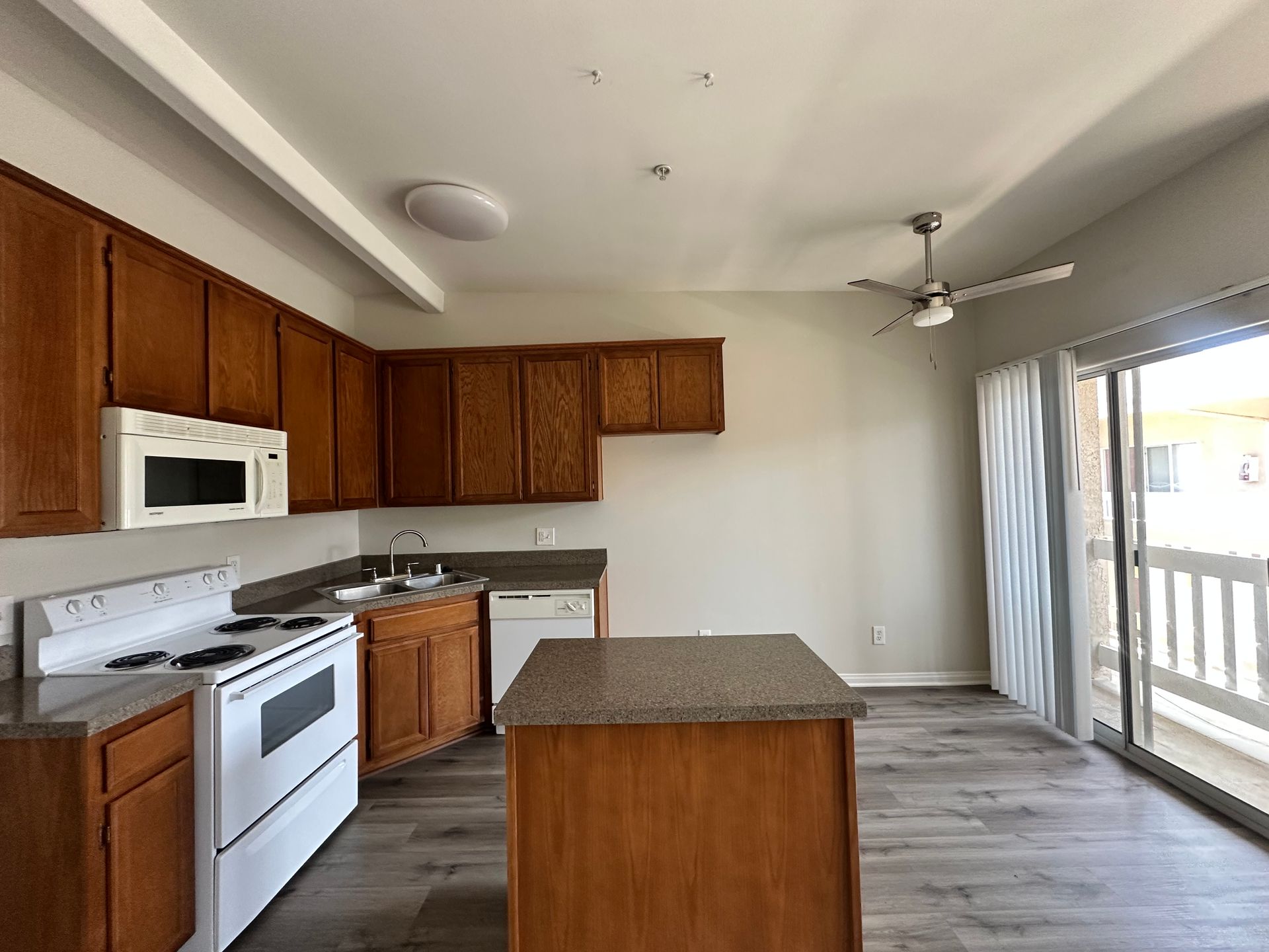 Pacific Oaks Apartments LLC 4 of 12