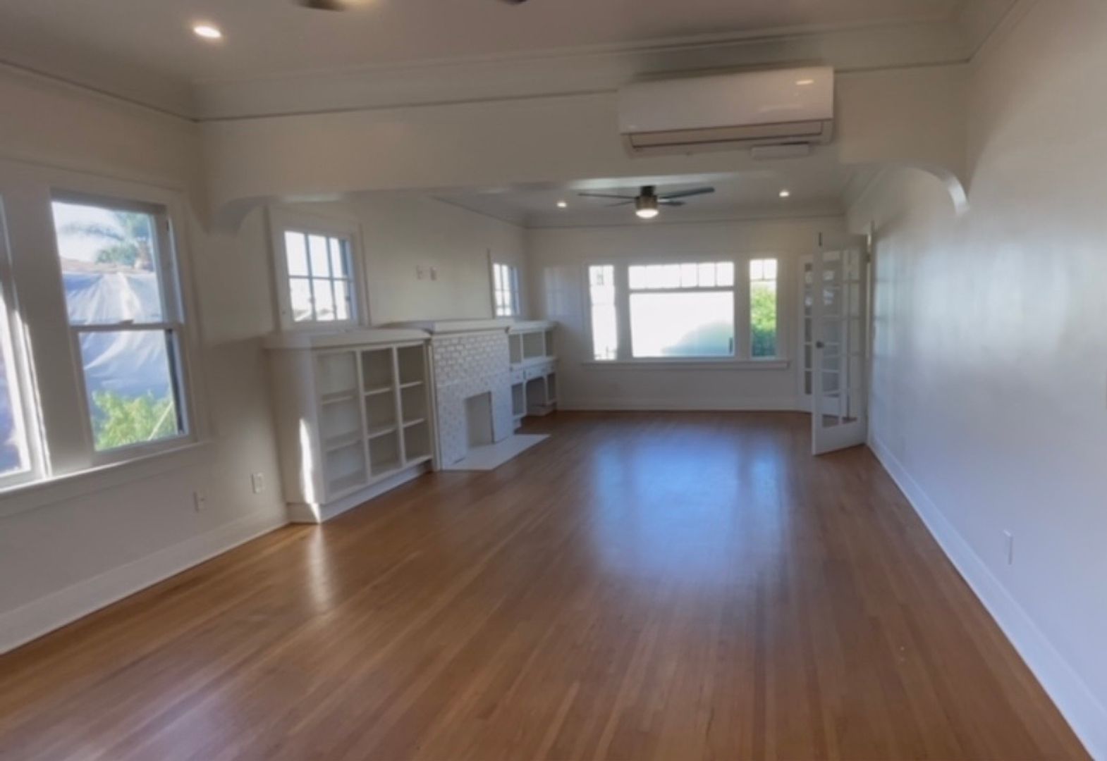 Long Beach Apartment: 315 Cherry Ave.
