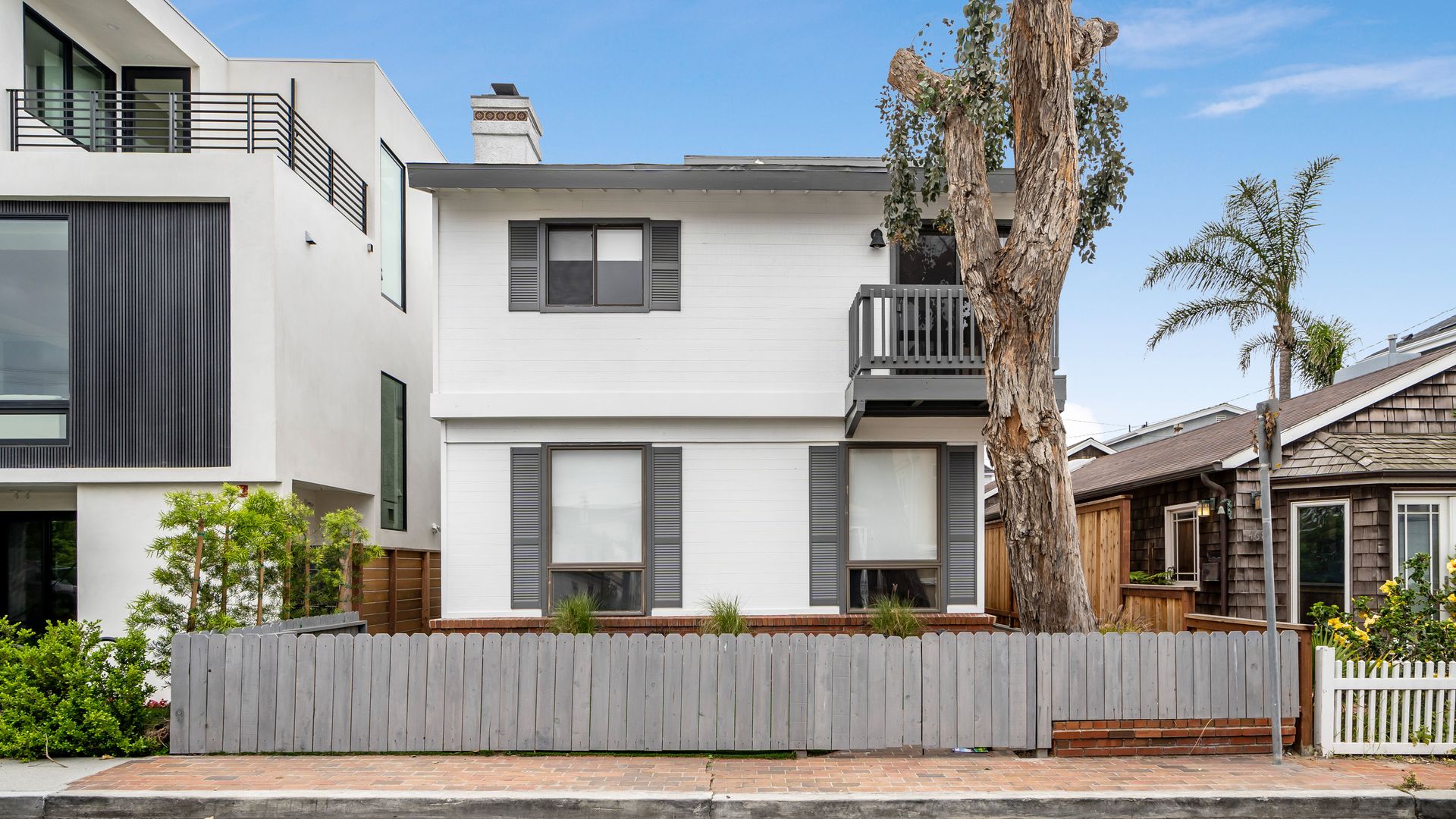 Manhattan Beach House: 472 36th St