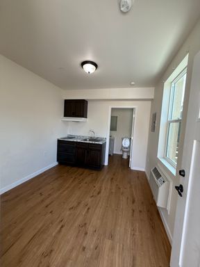 Studio Available for Immediate Move-In!