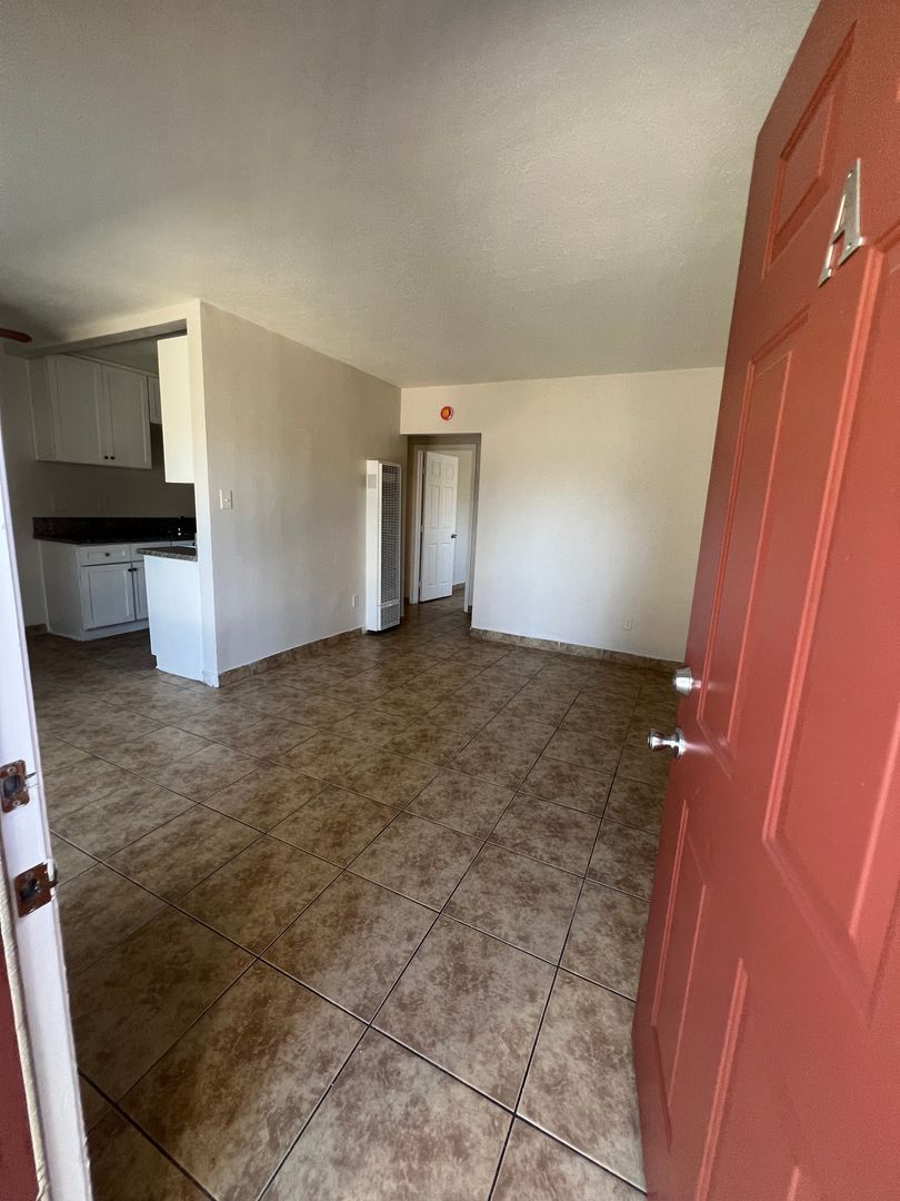 Santa Ana Apartment: 1214 W. Brook Street