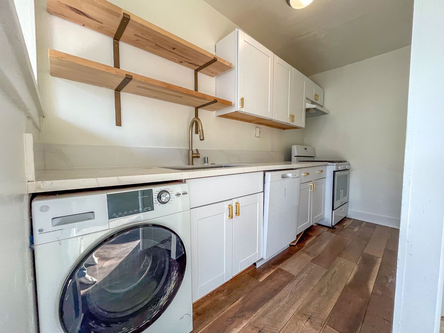 Long Beach Apartment: 285-295 Cerritos Ave